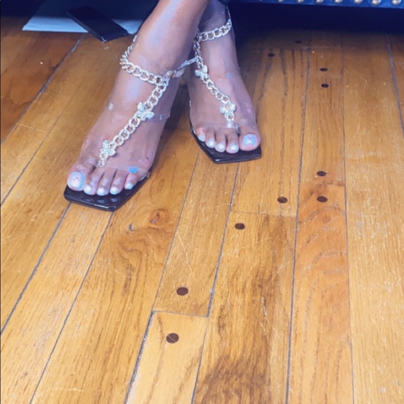 Women’s butterfly heels. - Picture 5 of 11